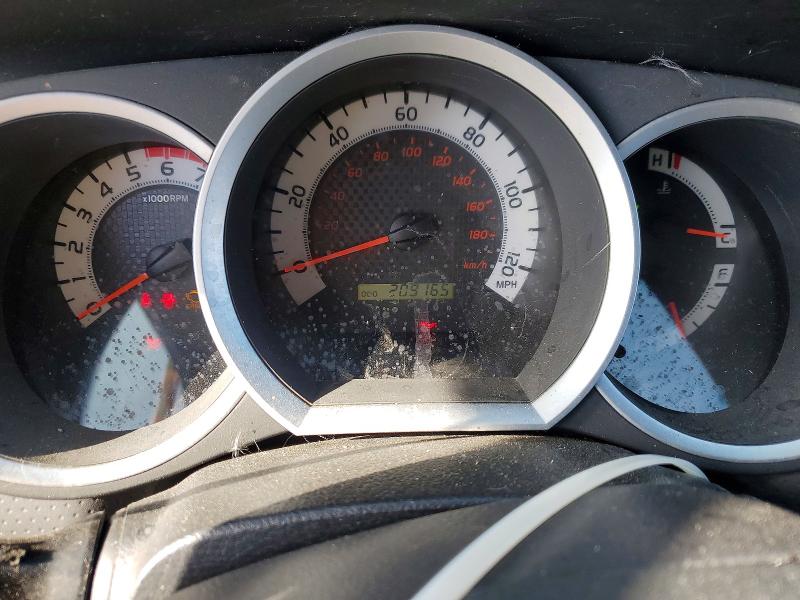 Фото 9 - TOYOTA TACOMA