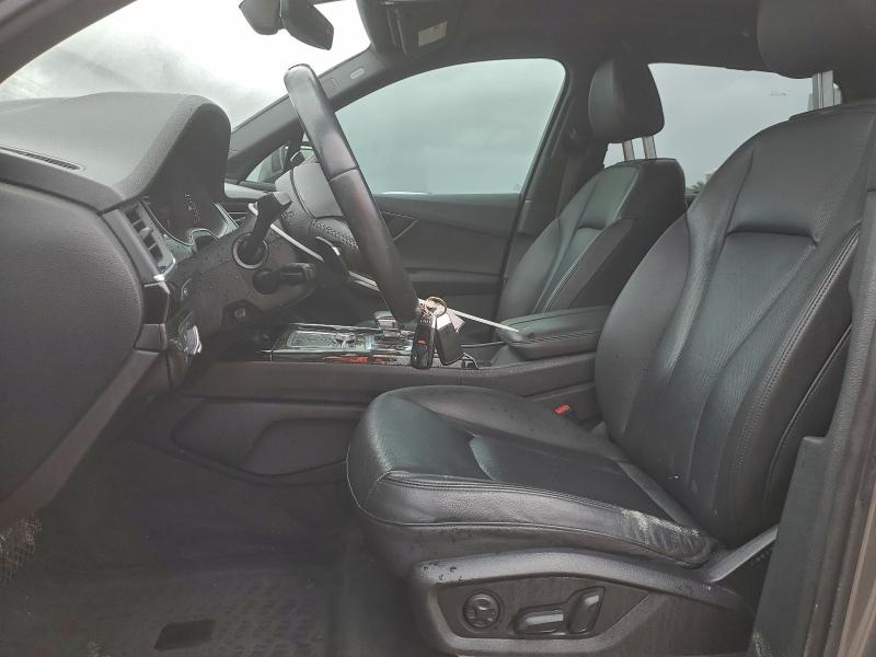 Фото 7 - AUDI Q7