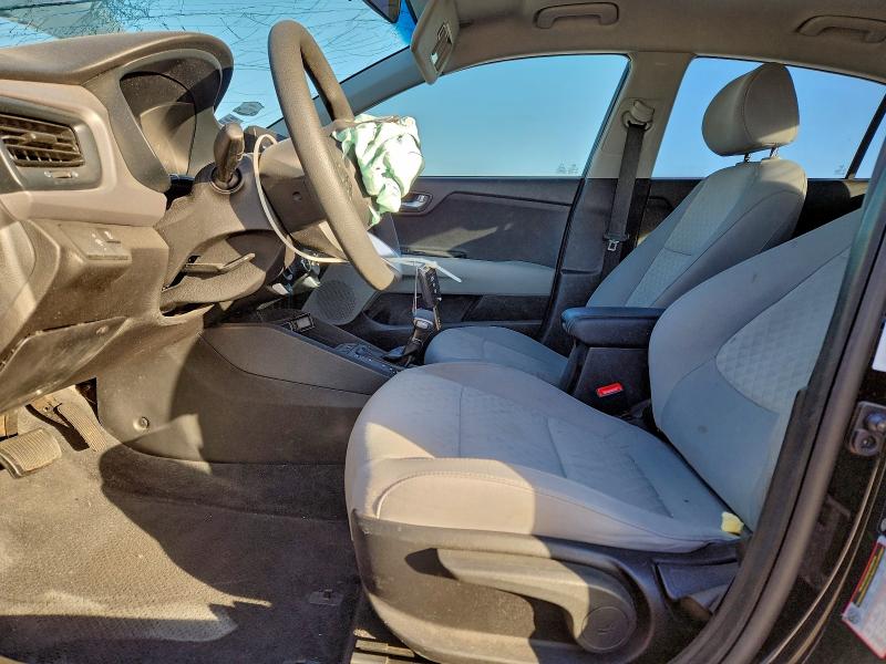 Фото 7 - KIA RIO