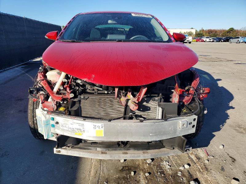 Фото 5 - TOYOTA C-HR