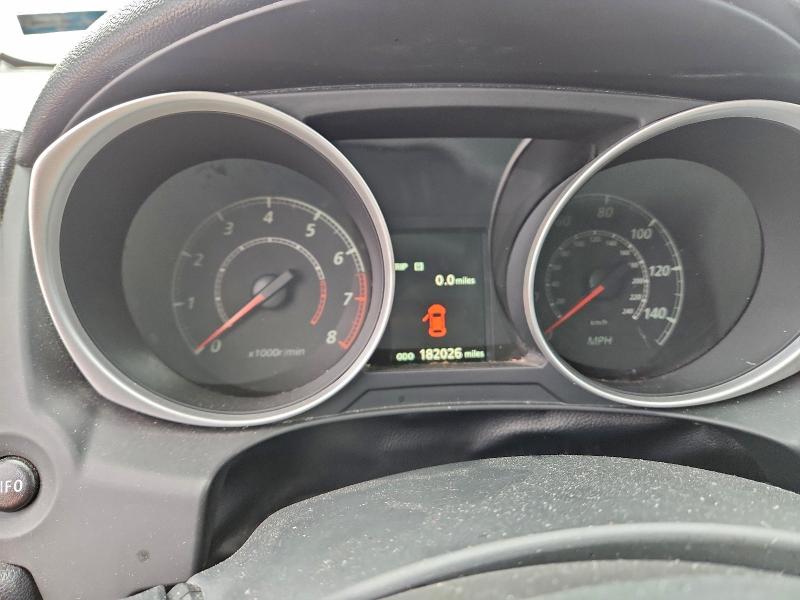 Фото 9 - MITSUBISHI OUTLANDER