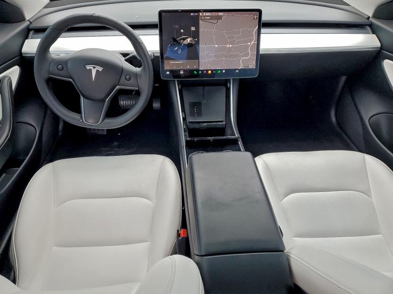 Фото 8 - TESLA MODEL 3