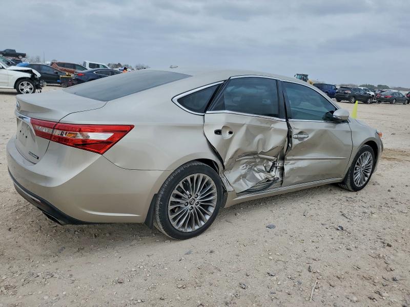 Фото 3 - TOYOTA AVALON