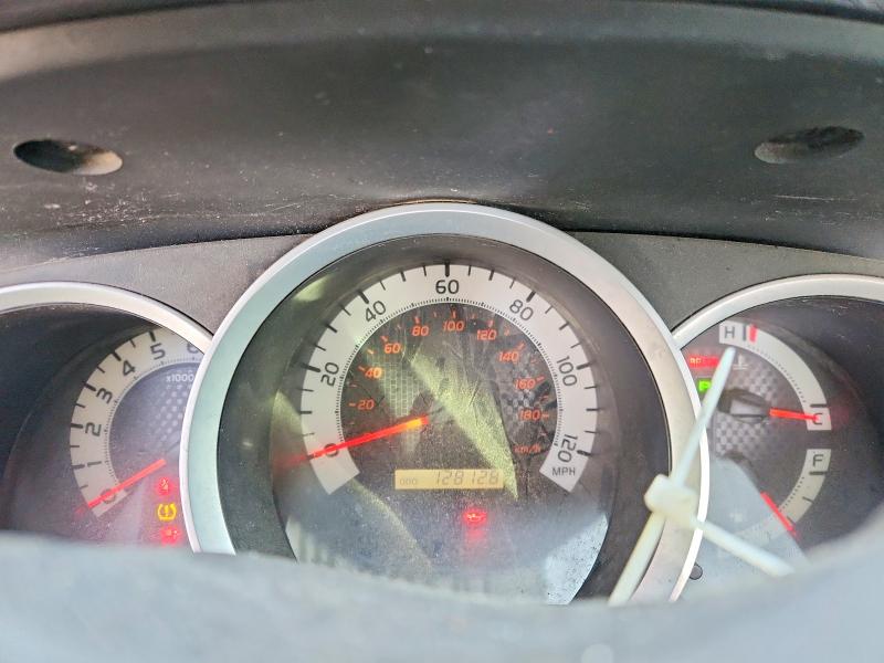 Фото 9 - TOYOTA TACOMA