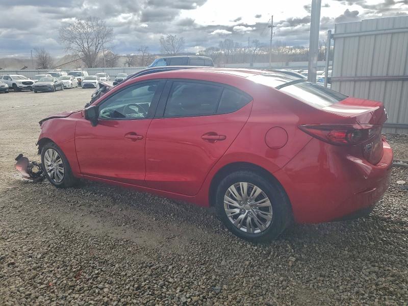 Фото 2 - MAZDA 3