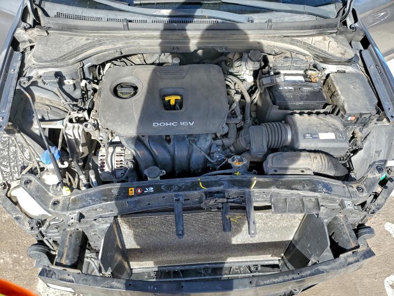 Фото 11 - HYUNDAI ELANTRA