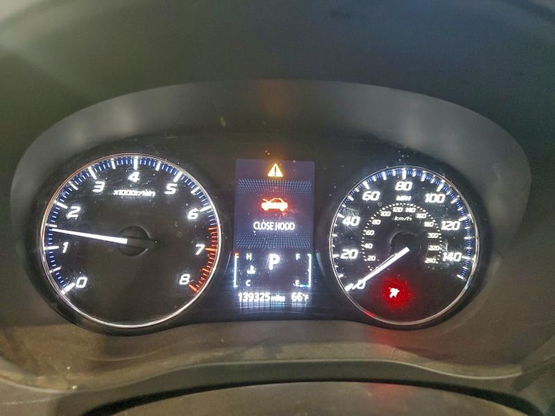 Фото 9 - MITSUBISHI OUTLANDER