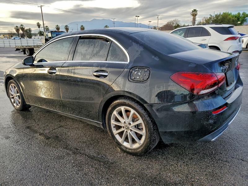 MERCEDES-BENZ A-CLASS 2019 VIN WDD3G4EB9KW002300