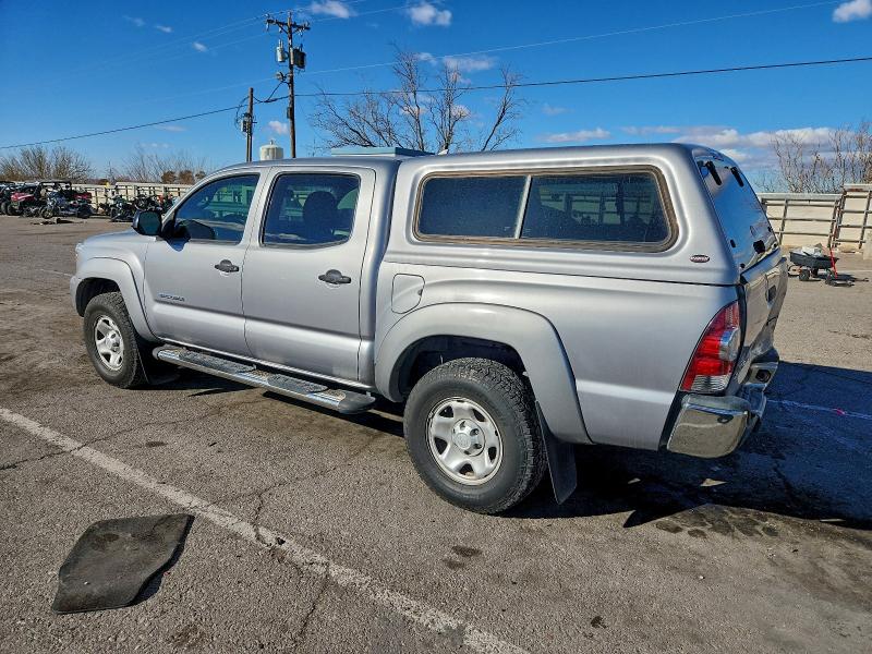 Фото 2 - TOYOTA TACOMA