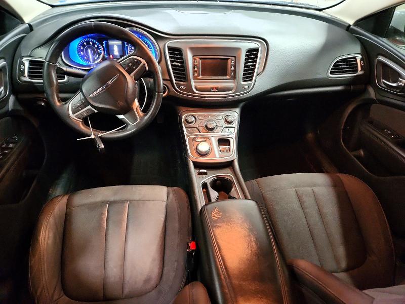 Фото 8 - CHRYSLER 200