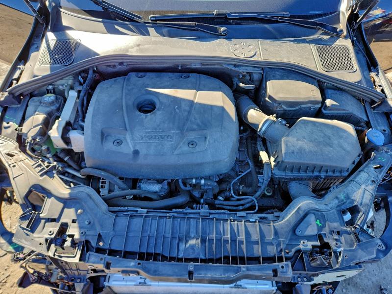Фото 11 - VOLVO V60