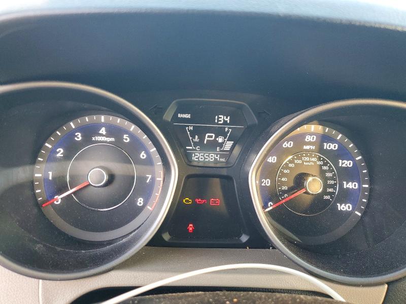 Фото 9 - HYUNDAI ELANTRA