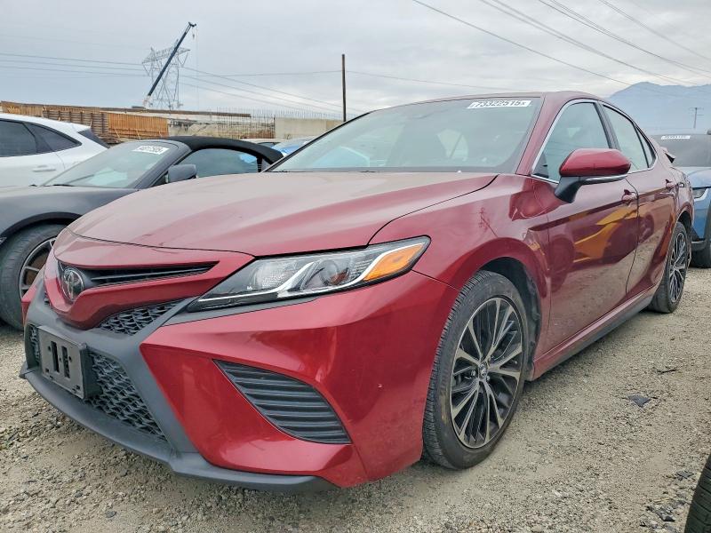 Фото 1 - TOYOTA CAMRY