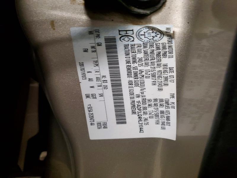 Фото 12 - FORD FOCUS