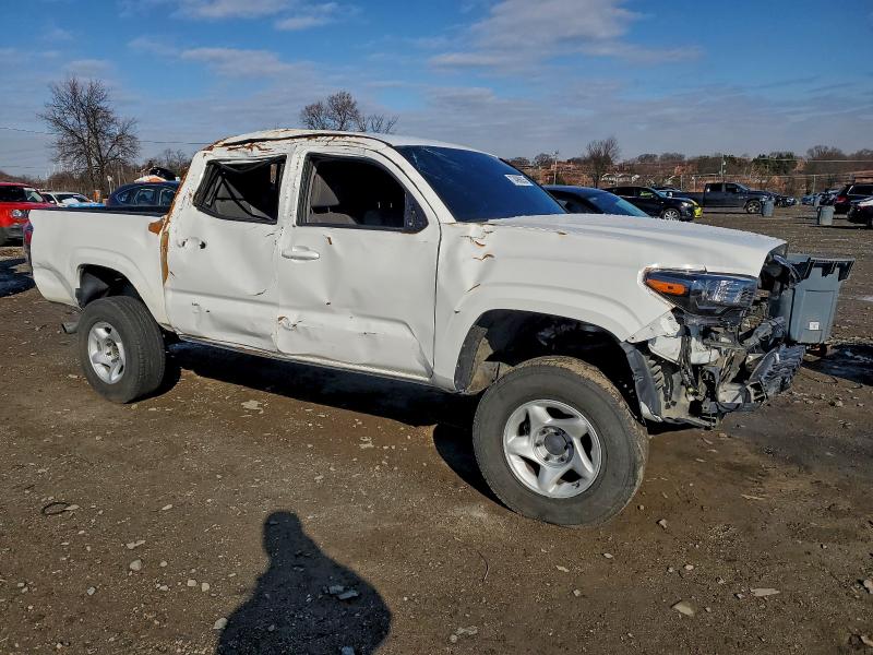 Фото 4 - TOYOTA TACOMA