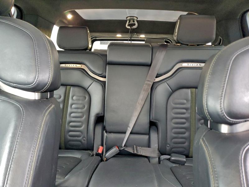 RIVIAN RIS 2022 VIN 7PDSGABL9NN000891