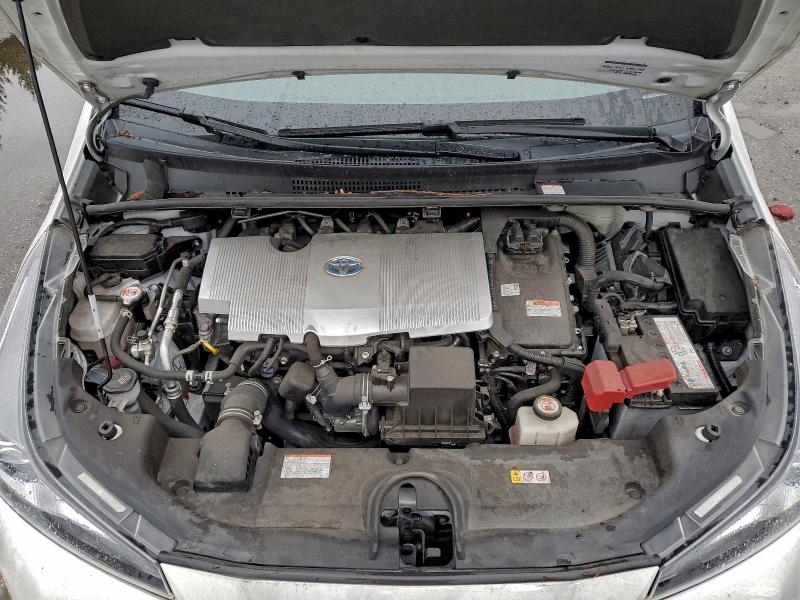 Фото 11 - TOYOTA PRIUS