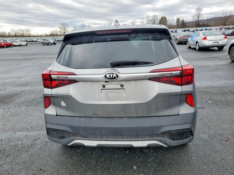 Фото 6 - KIA SELTOS