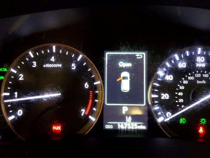 Фото 9 - LEXUS RX350