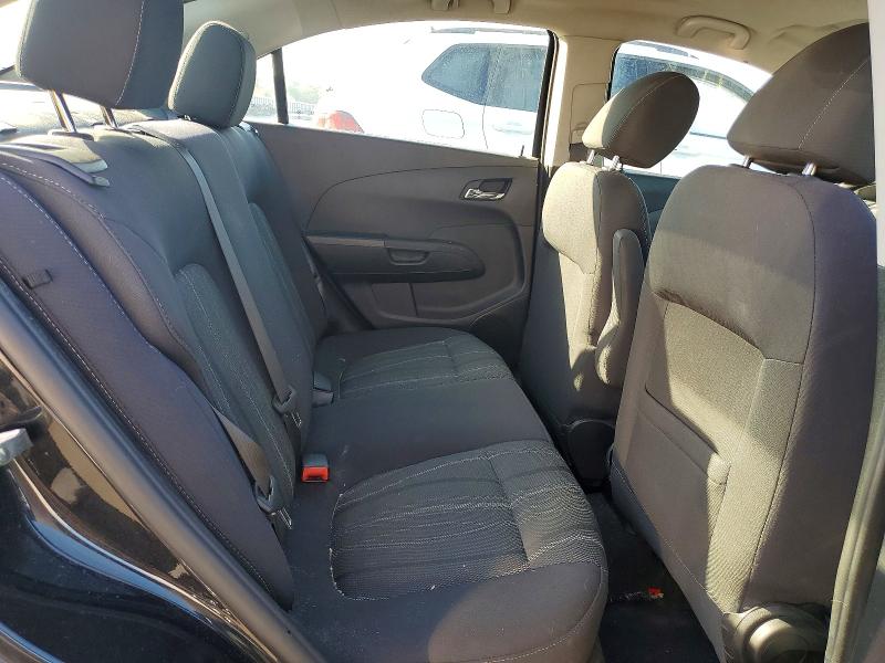 Фото 10 - CHEVROLET SONIC