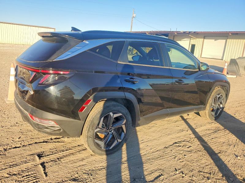 Фото 3 - HYUNDAI TUCSON