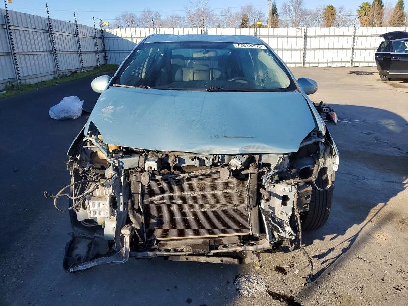 Фото 5 - TOYOTA PRIUS