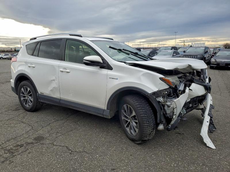 Фото 4 - TOYOTA RAV4