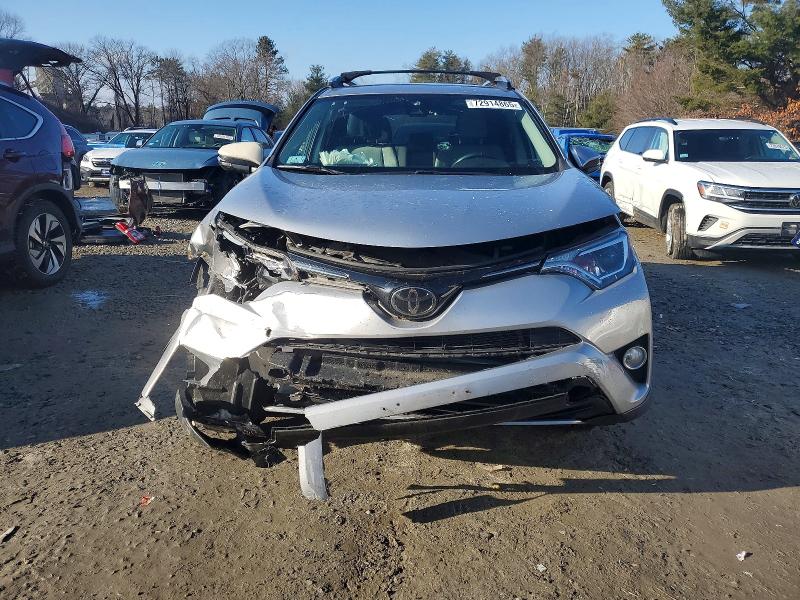 Фото 5 - TOYOTA RAV4