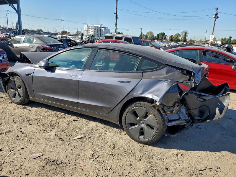 Фото 2 - TESLA MODEL 3