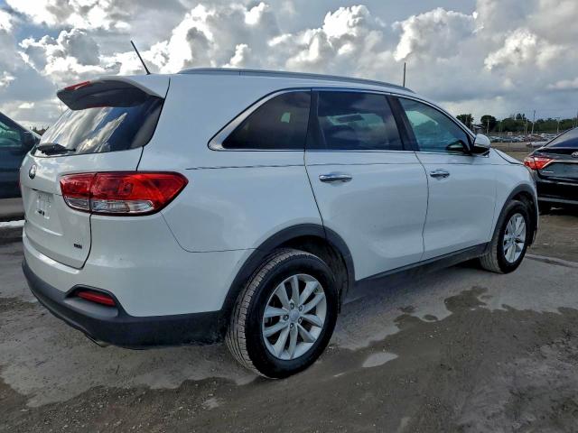 Фото 3 - KIA SORENTO