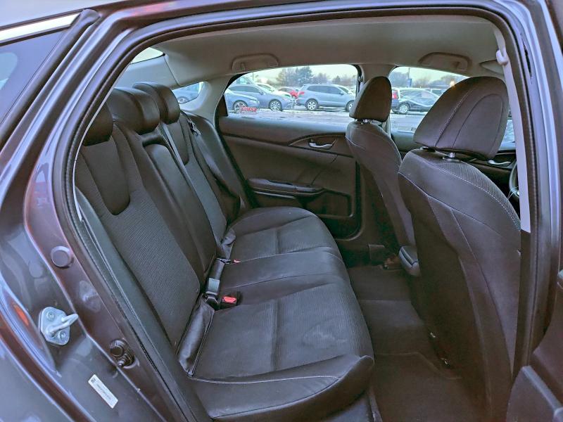 Фото 10 - HONDA INSIGHT