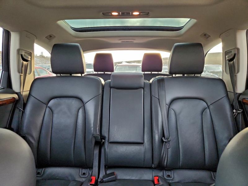 Фото 10 - AUDI Q7