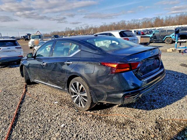 Фото 2 - NISSAN ALTIMA