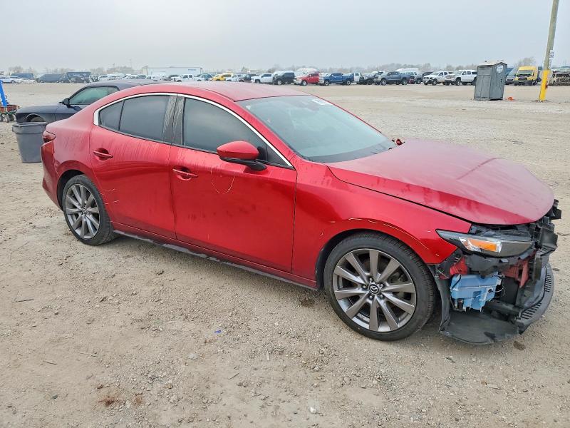 Фото 4 - MAZDA 3