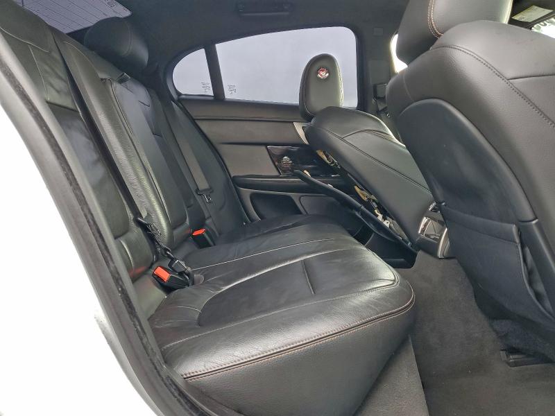 Фото 10 - JAGUAR XF