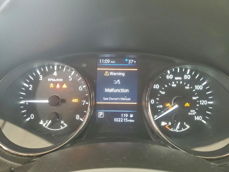 Фото 9 - NISSAN ROGUE