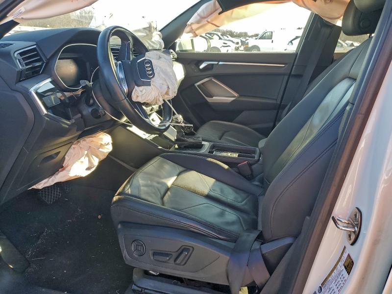 Фото 7 - AUDI Q3