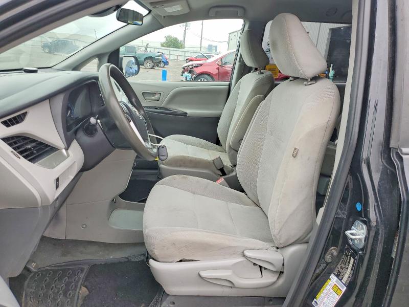 Фото 7 - TOYOTA SIENNA