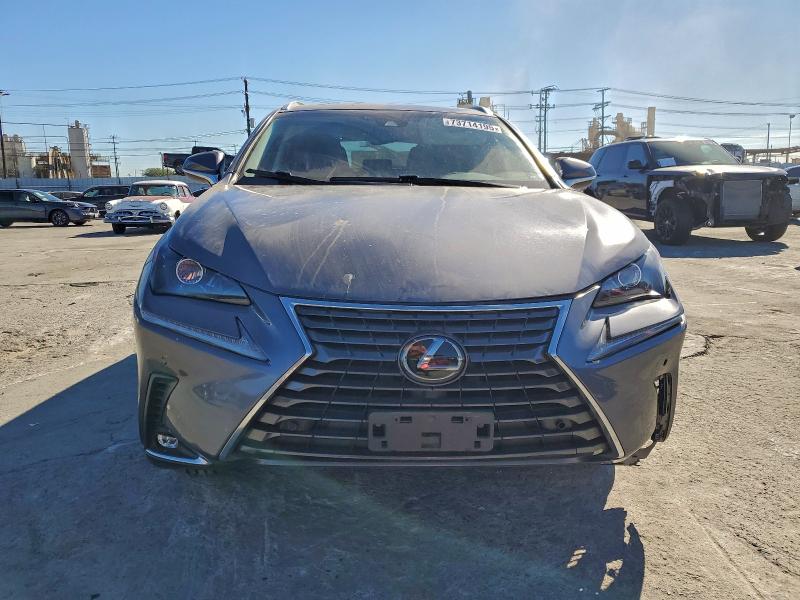 Фото 5 - LEXUS NX