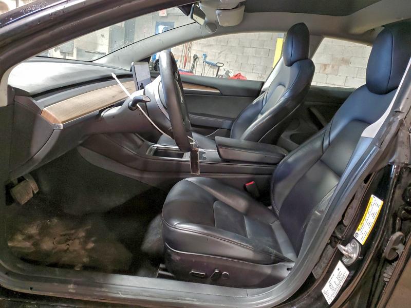 Фото 7 - TESLA MODEL 3