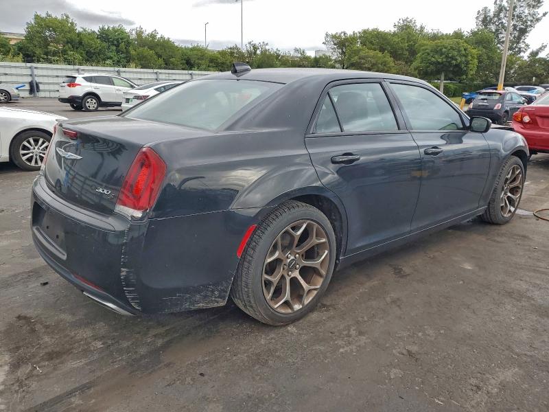 Фото 3 - CHRYSLER 300