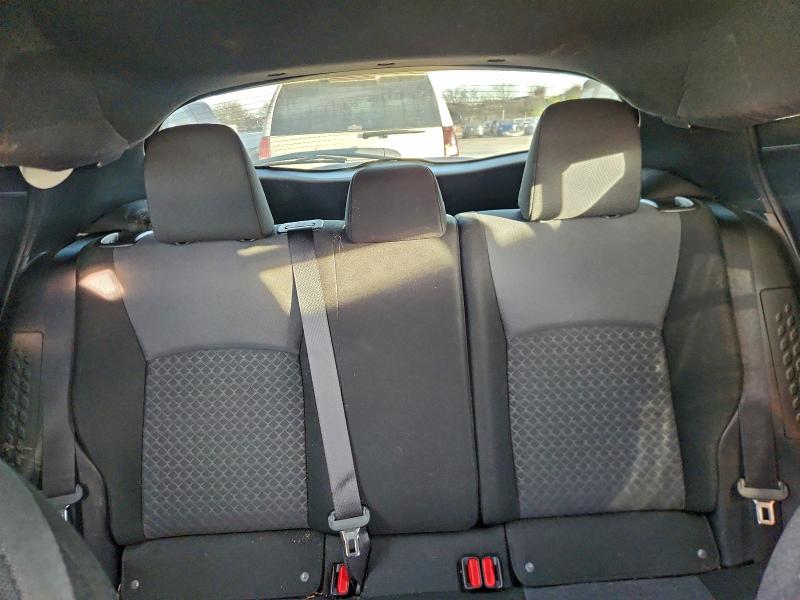 Фото 10 - TOYOTA C-HR