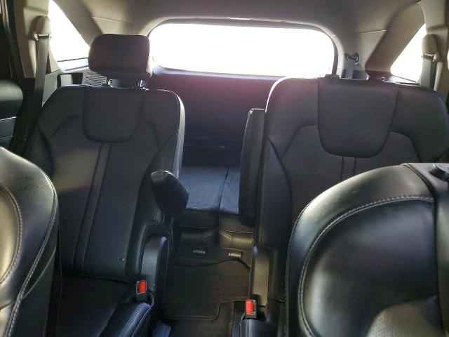 Фото 10 - KIA SORENTO