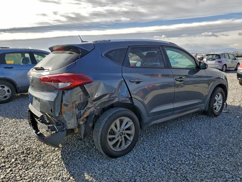 Фото 3 - HYUNDAI TUCSON