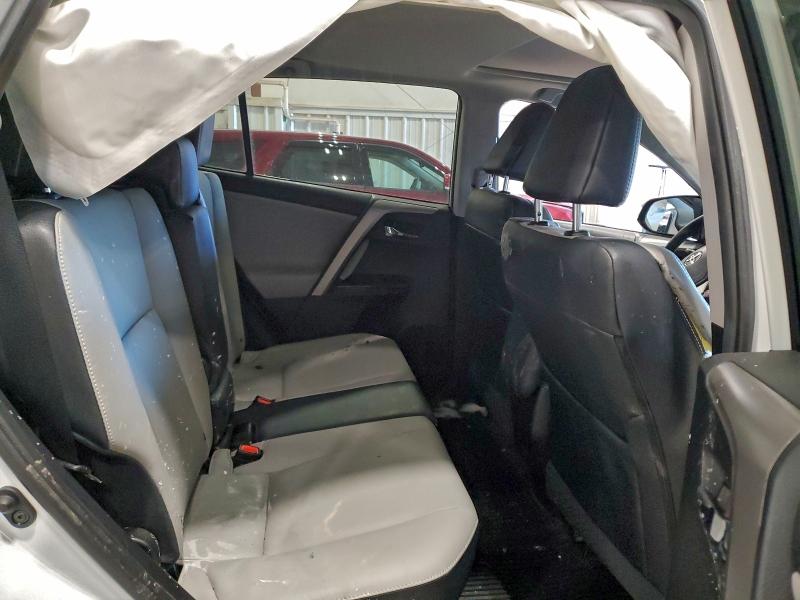 Фото 11 - TOYOTA RAV4