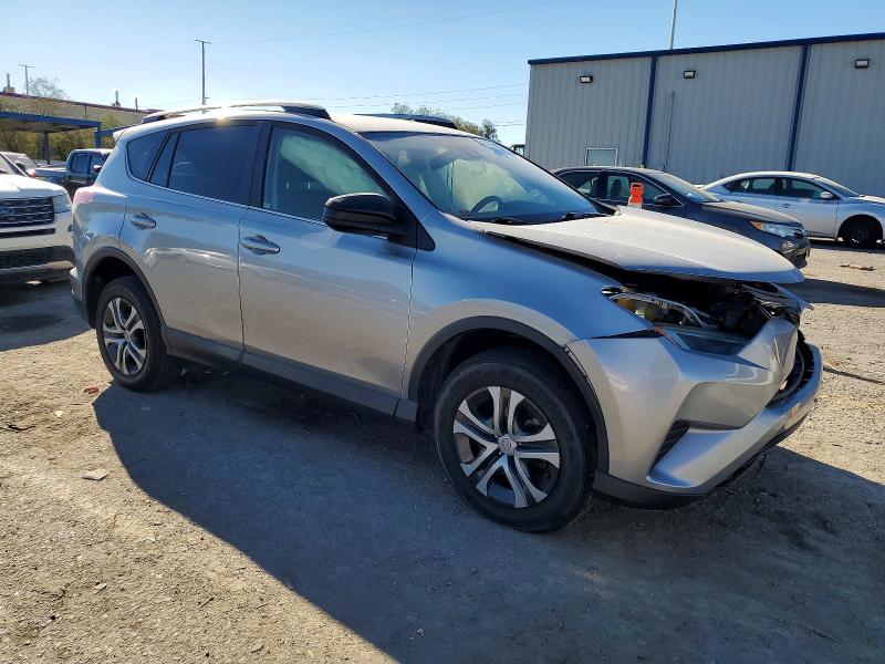 Фото 4 - TOYOTA RAV4