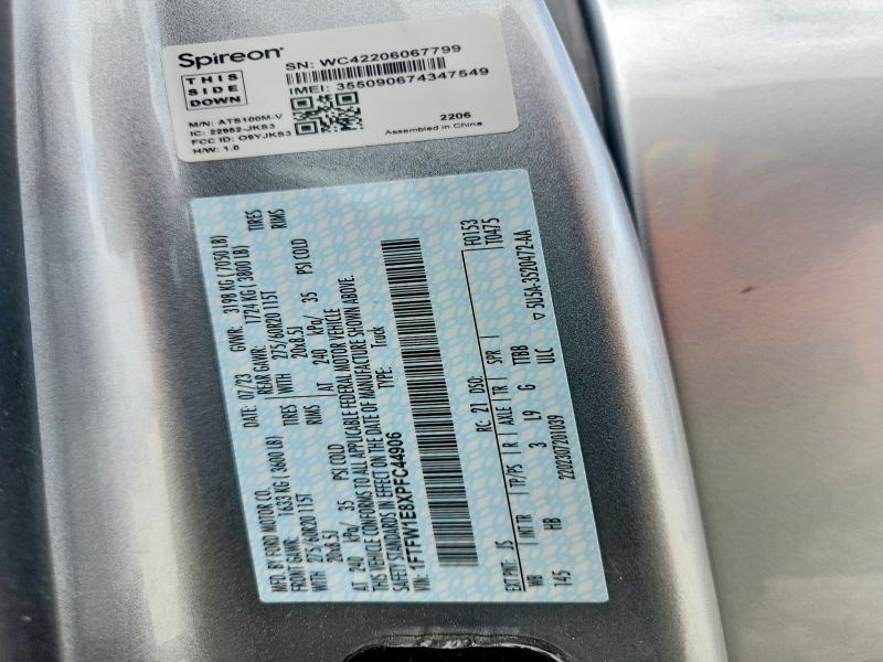 Фото 13 - FORD F-150