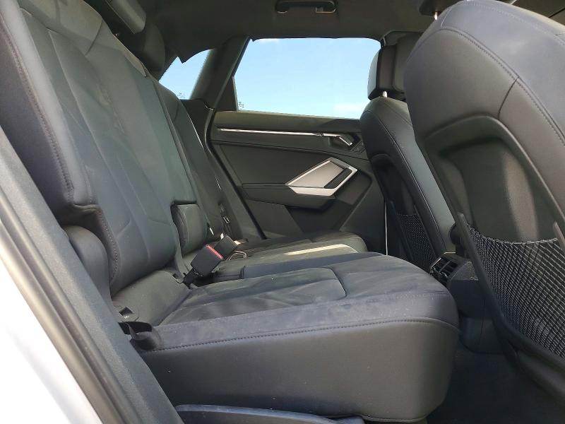 Фото 10 - AUDI Q3