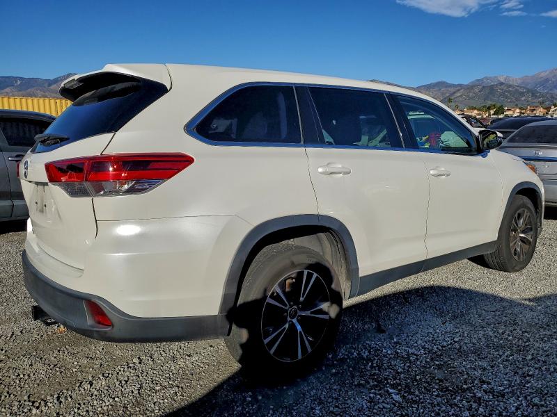 Фото 3 - TOYOTA HIGHLANDER