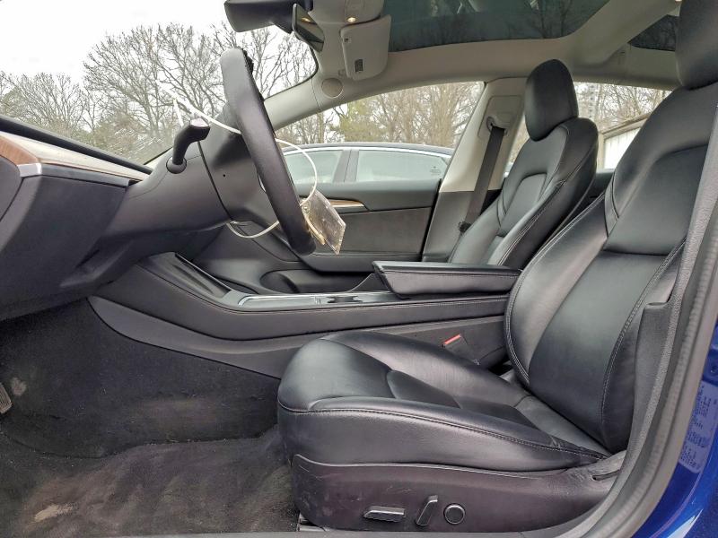 Фото 7 - TESLA MODEL 3